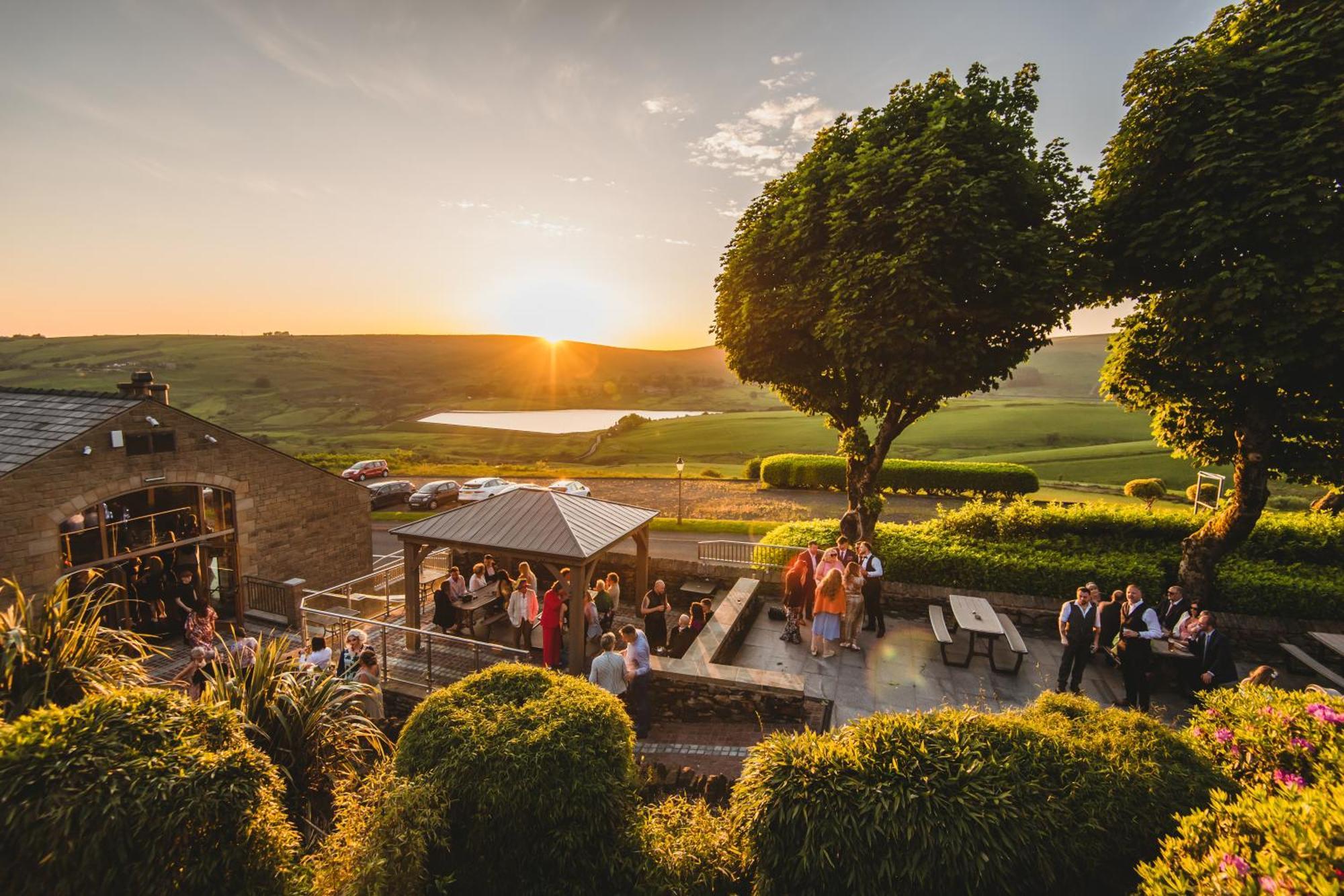 The Saddleworth Hotel Diggle Екстер'єр фото