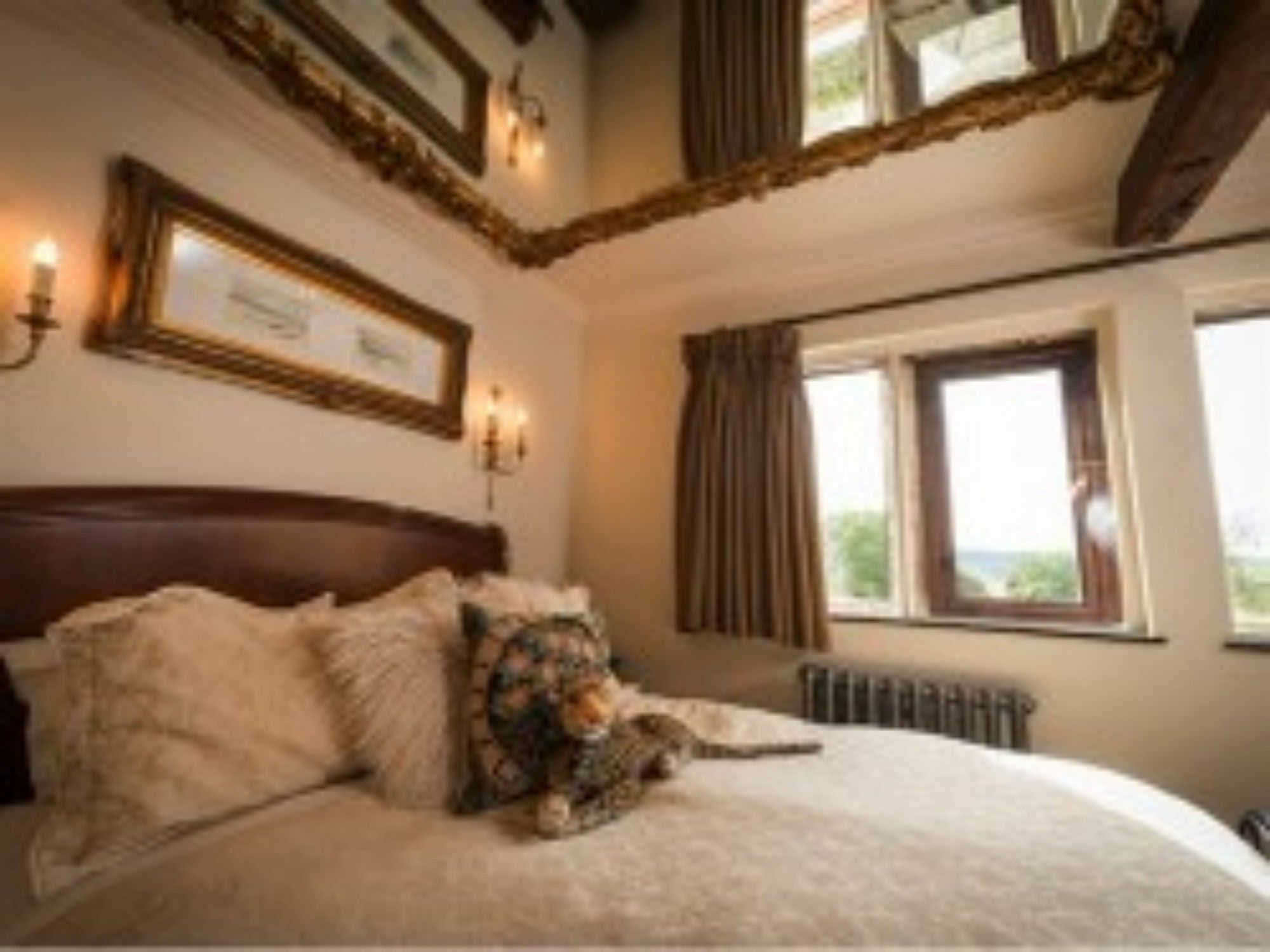 The Saddleworth Hotel Diggle Екстер'єр фото